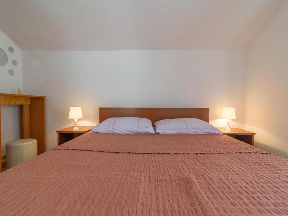 Apartmani Lucia Biograd Biograd Na Moru Exterior foto
