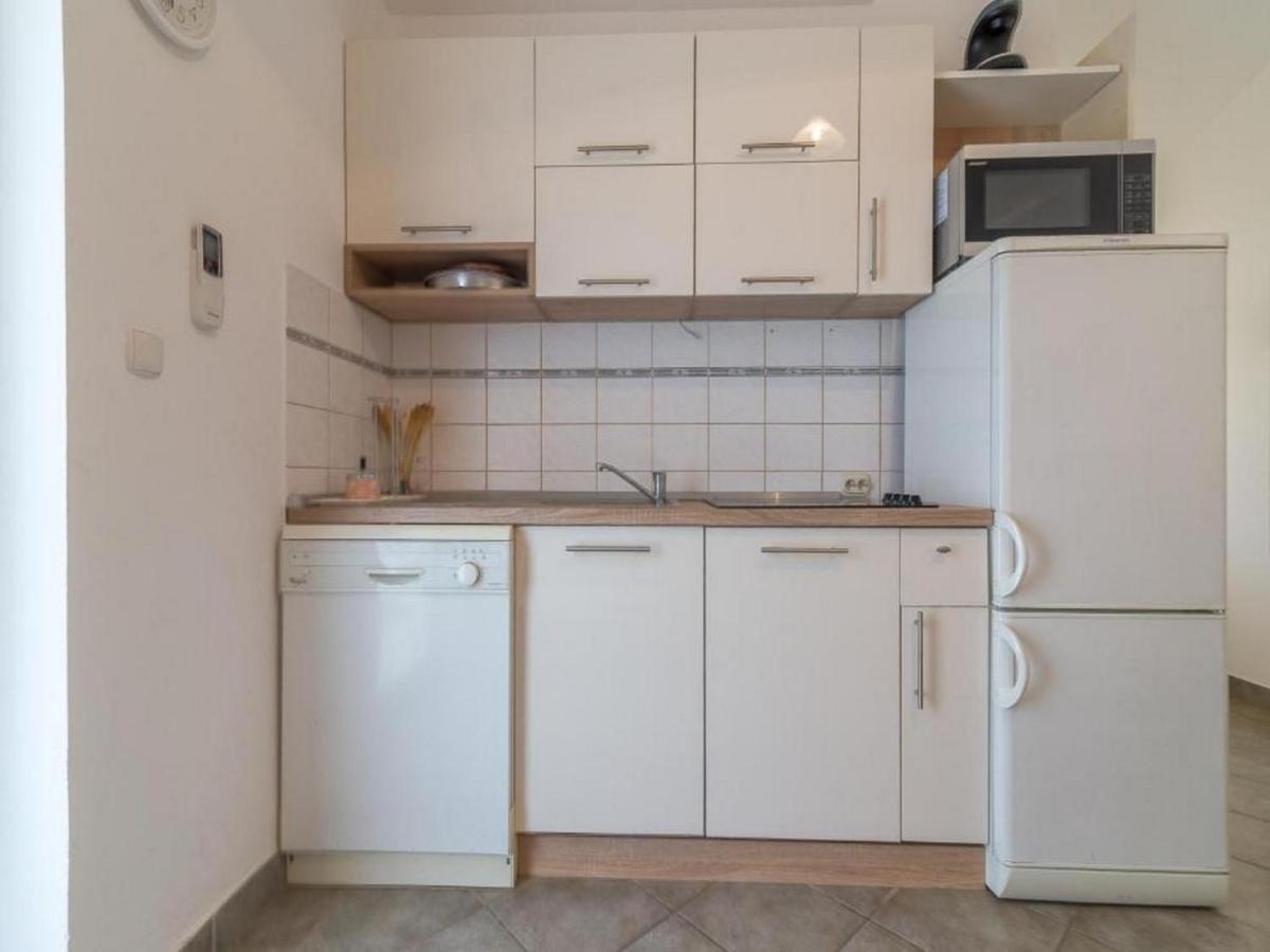 Apartmani Lucia Biograd Biograd Na Moru Exterior foto