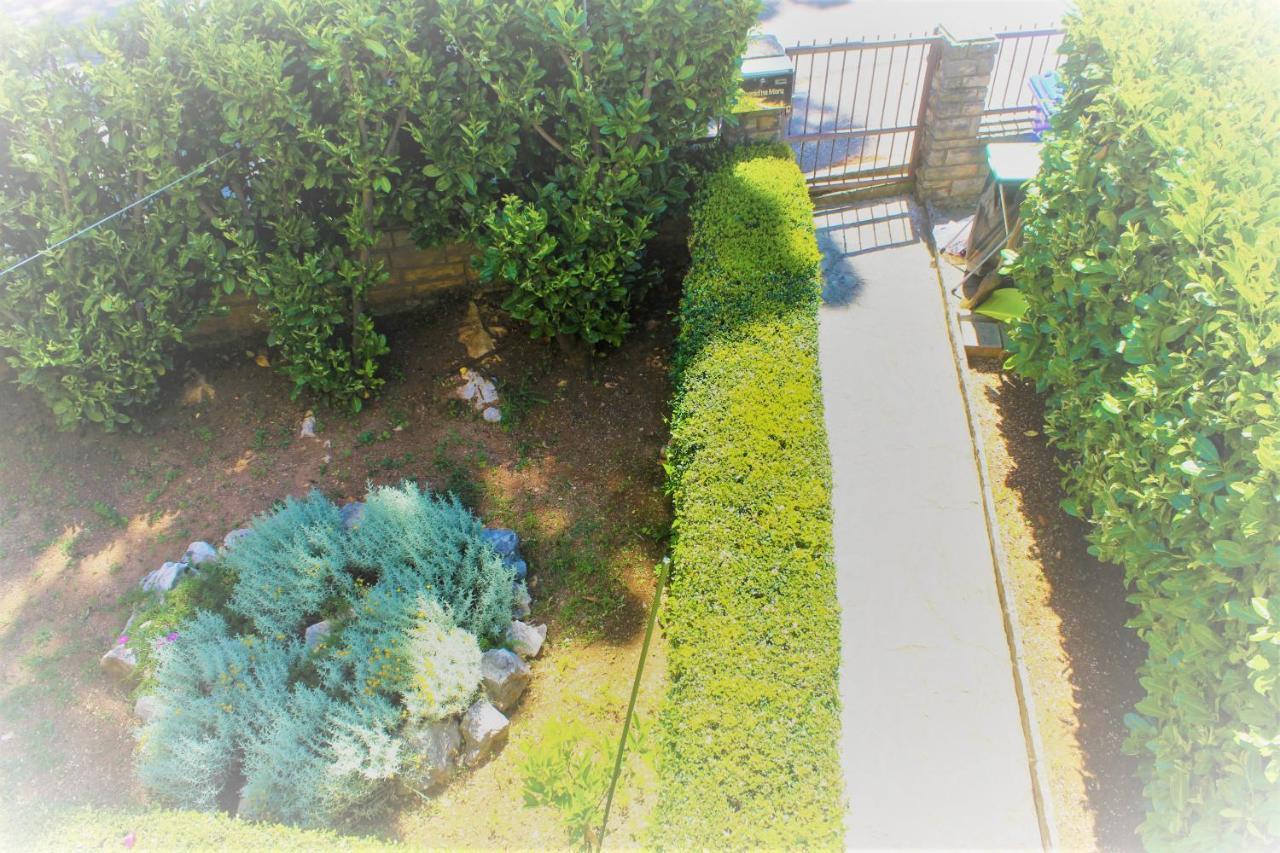 Apartmani Lucia Biograd Biograd Na Moru Exterior foto