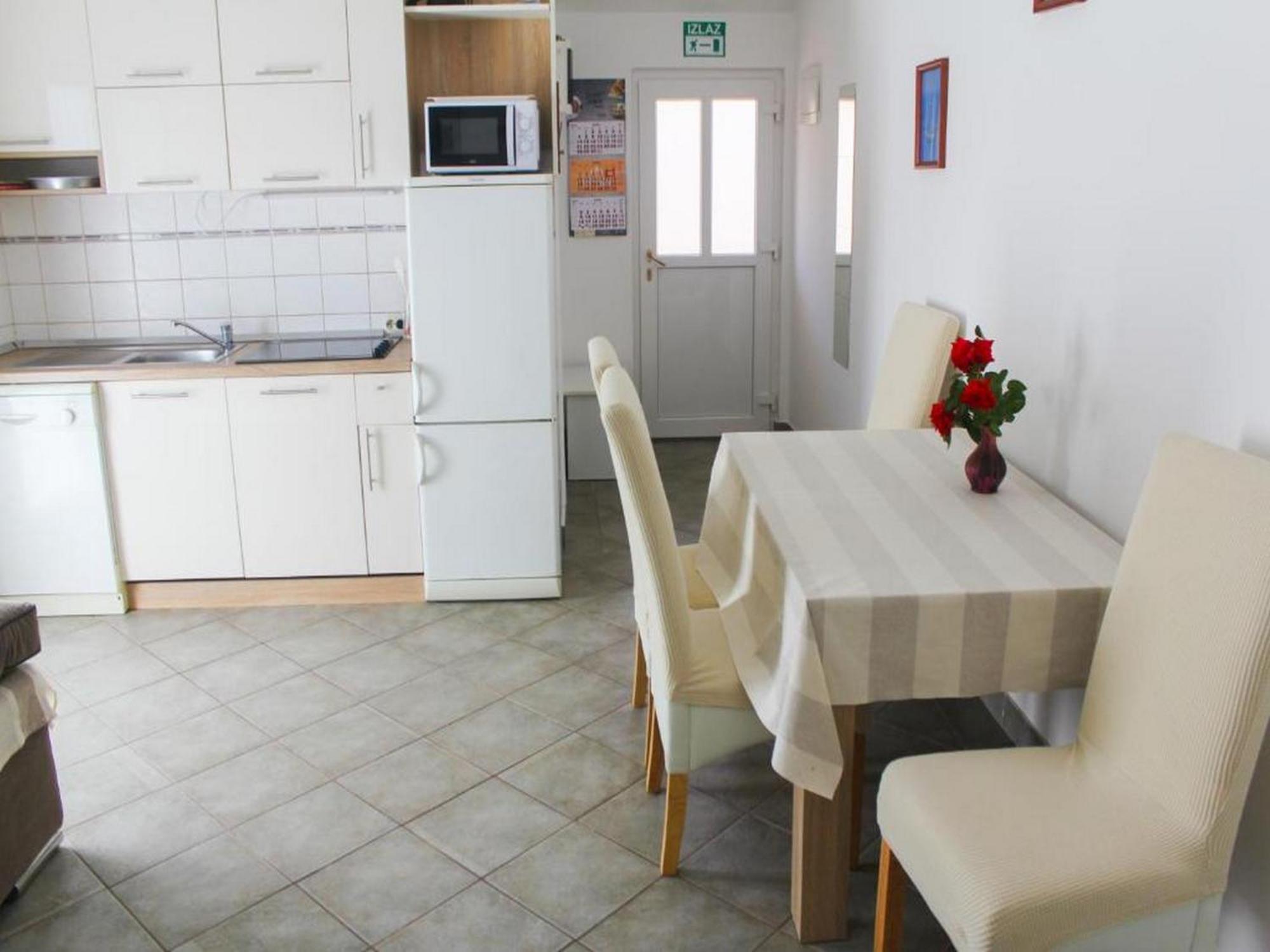 Apartmani Lucia Biograd Biograd Na Moru Habitación foto