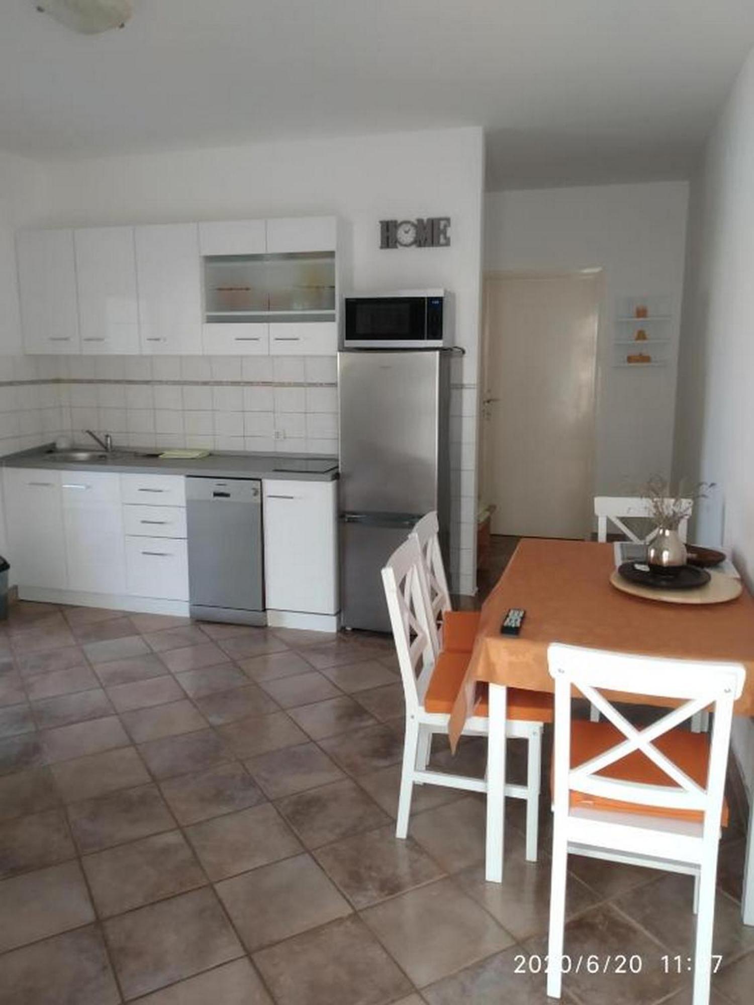 Apartmani Lucia Biograd Biograd Na Moru Habitación foto